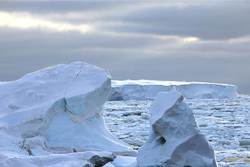الجبال الجليدية المهيبة فى القطب الجنوبي