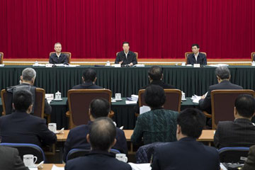 نائب رئيس مجلس الدولة الصينى يدعو إلى زيادة الجهود لبناء الحزام والطريق
