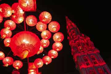 افتتاح معرض الإضاءات لعيد الفوانيس الصيني في بروكسل