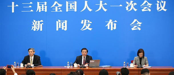 الدورة السنوية للمجلس الوطني لنواب الشعب الصيني تفتتح أعمالها 
يوم الاثنين