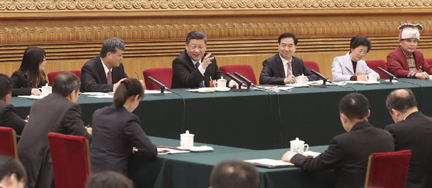 مقالة خاصة: قادة صينيون يشاركون في مناقشات مع مشرعين وطنيين