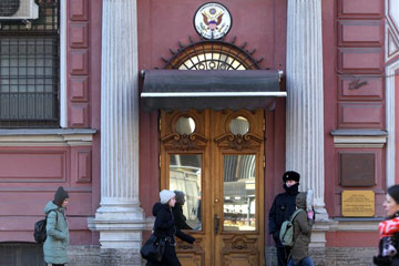 مقالة خاصة: موسكو ترد على طرد واشنطن لدبلوماسييها وسط توتر متصاعد