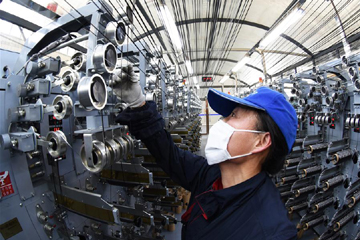قطاع الصناعات التحويلية الصيني يسجل أسرع نمو له هذا العام في مارس