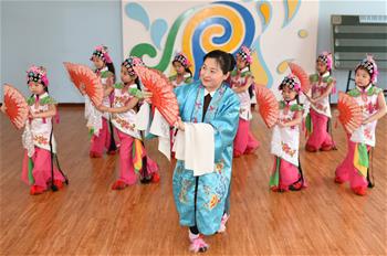 الدراما الصينية التقليدية تدخل مدرسة في مقاطعة خبي
