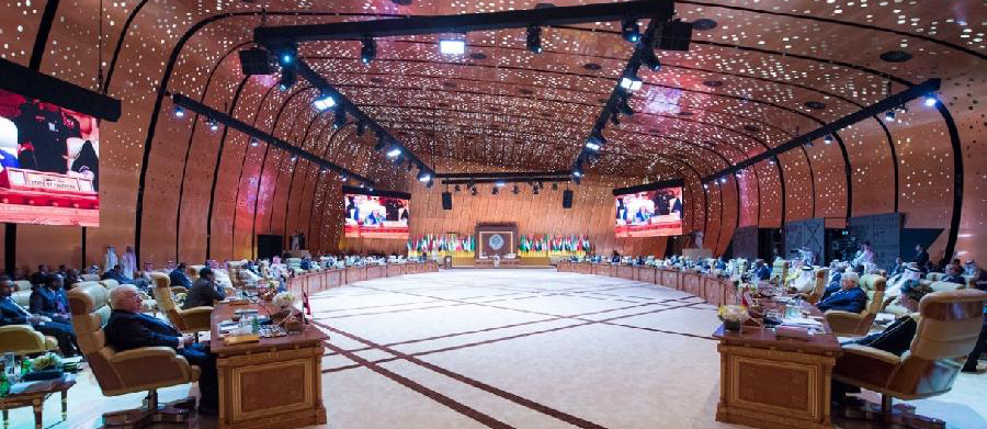 زعماء عرب يؤكدون في القمة العربية ال29 بالسعودية ضرورة التعاون لمواجهة التحديات المحيطة بالمنطقة