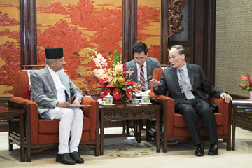 نائب الرئيس الصيني يلتقي بوزير خارجية نيبال