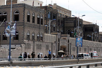 اليمن: مقتل 4 أشخاص على الأقل في قصف للتحالف بصنعاء