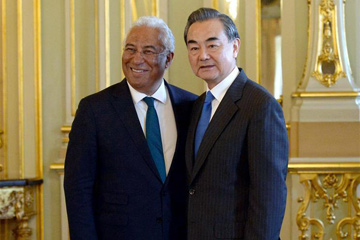 رئيس وزراء البرتغال يلتقي وزير الخارجية الصيني لبحث التعاون الثنائي