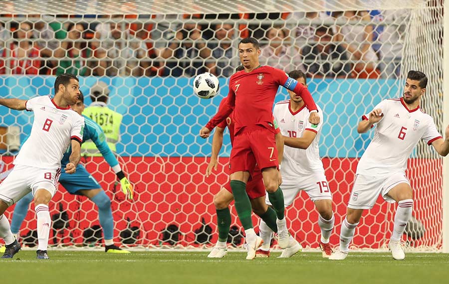 مباراة كأس العالم بين إيران والبرتغال