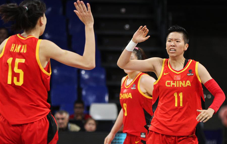 منتخبة الصين لكرة السلة تفوز على نظيرتها الكندية بنتيجة 76-71