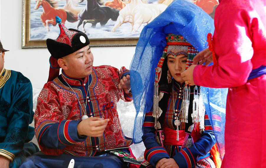 الاستكشاف عن سر "زفاف أردوس" في منطقة منغوليا الداخلية الذاتية الحكم