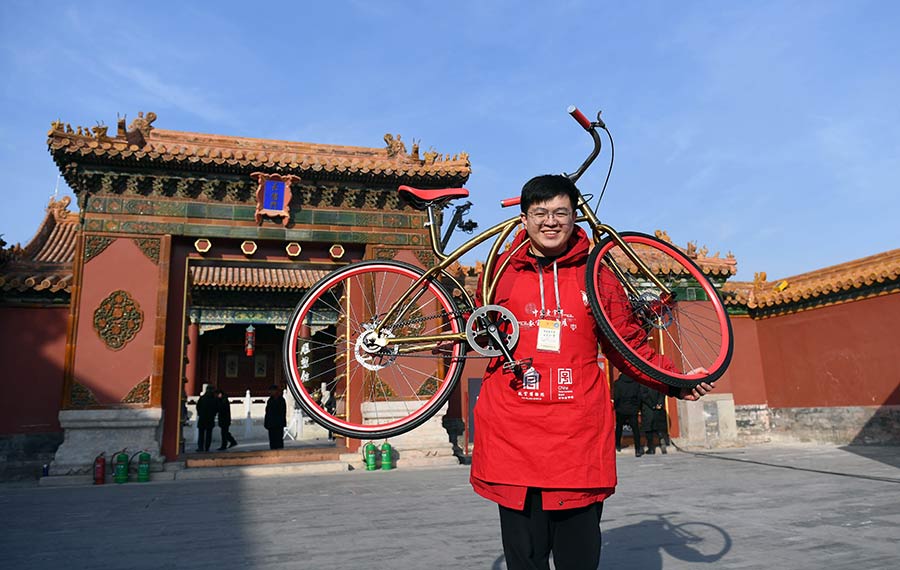 معرض العلامات التجارية الصينية القديمة يقام في القصر الإمبراطوري في الصين للاحتفال بعيد الربيع
