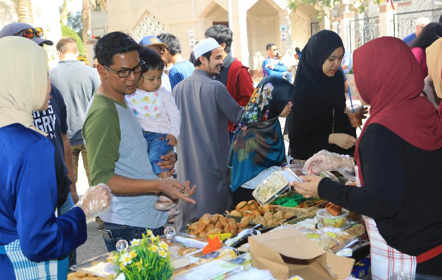 سوق للطعام الماليزي في الكويت