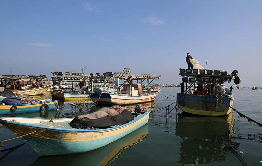 الصيادون في غزة يعانون رغم توسيع إسرائيل الجزئي لمسافات الإبحار