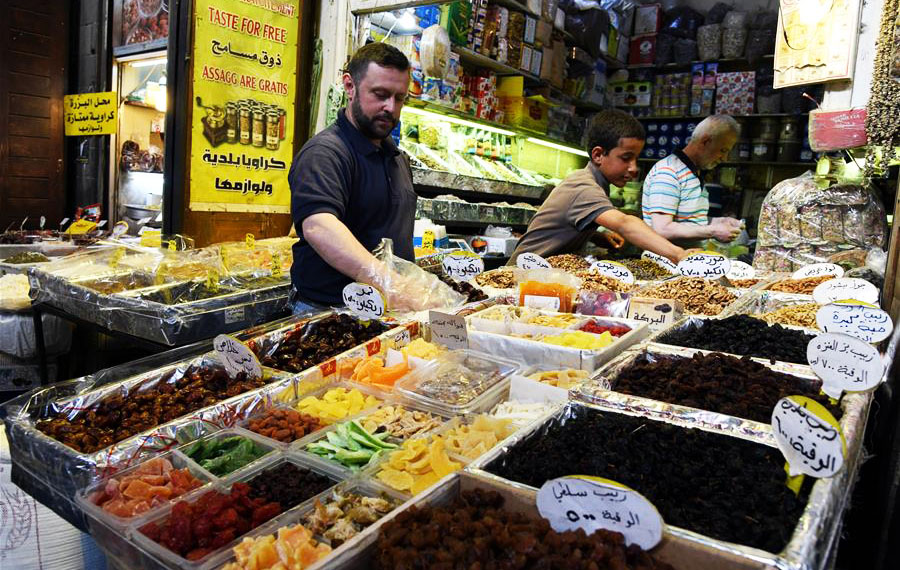 جوانب السوق في دمشق خلال شهر رمضان