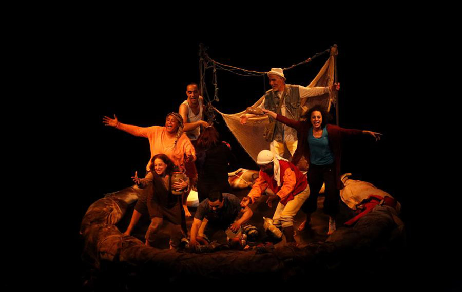 العرض المسرحي اللبناني " القارب"