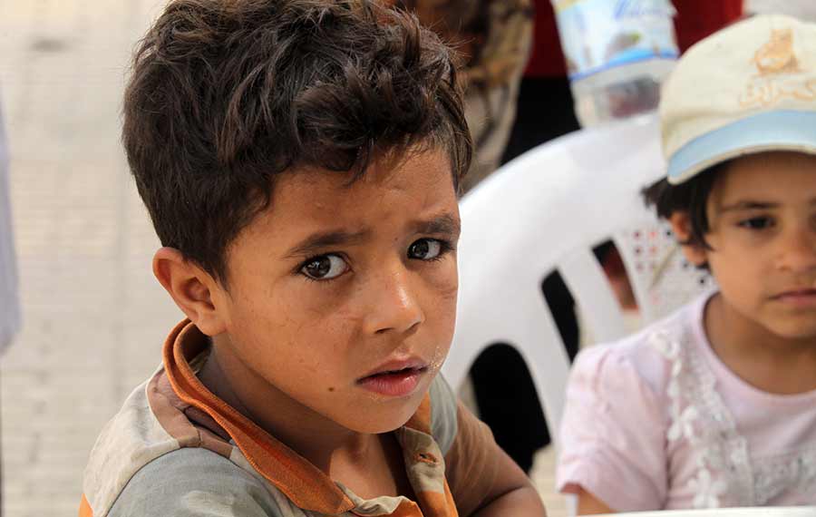 تقرير أممي يحذر من انهيار العناية الطبية بالأمهات والأطفال في اليمن