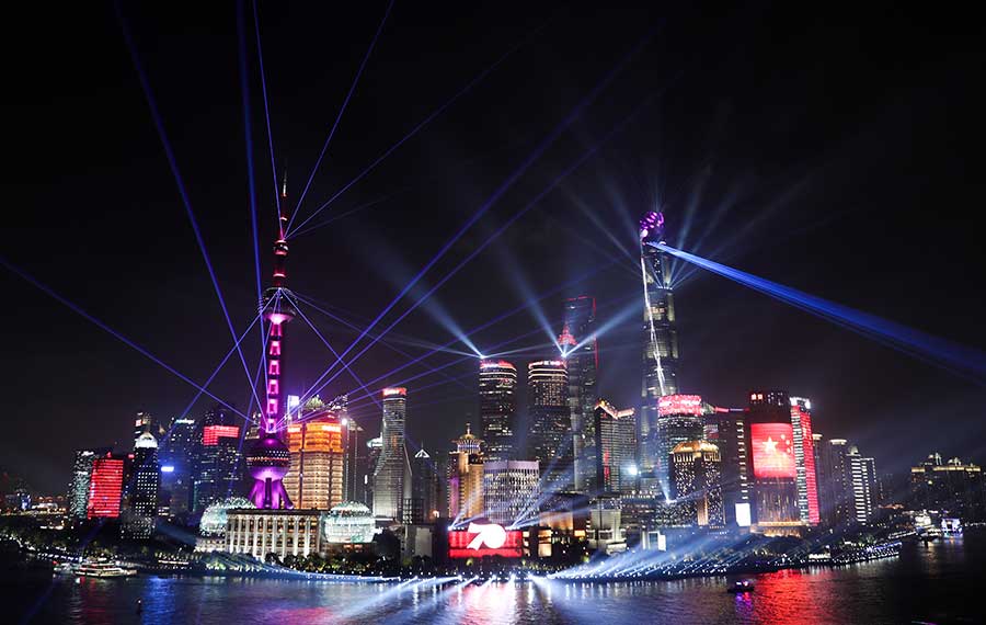 مناظر ليلية خلابة لمدينة شانغهاي بشرقي الصين