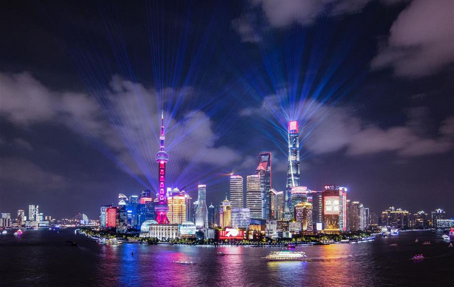 مناظر لمدينة شانغهاي التي تستضيف معرض الصين الدولي الثاني للواردات