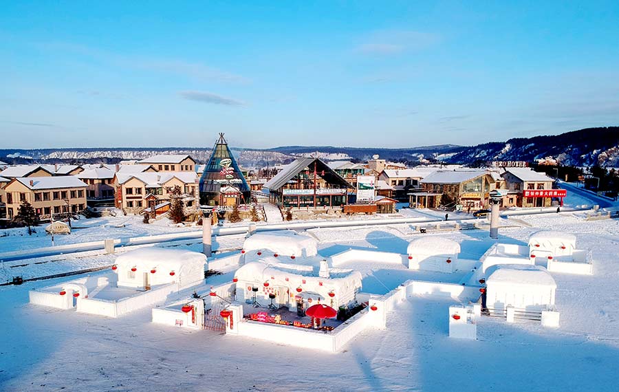 المناظر الشتوية الرائعة لقرية في أقصى شمال الصين