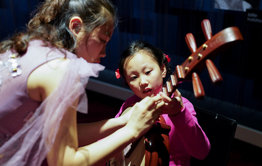 موسيقيون صينيون وأمريكيون يحيون حفلا بمناسبة السنة القمرية الصينية الجديدة