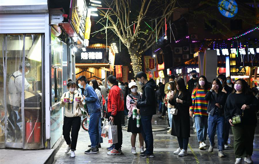 استئناف "اقتصاد الليل" في مدينة جينان بشرقي الصين