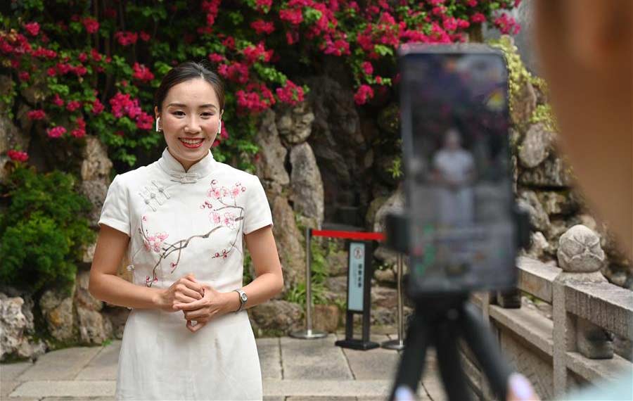 فوجيان تعزز السياحة عبر البث المباشر على الإنترنت