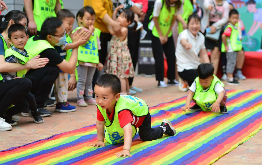 إقامة أنشطة متنوعة في أنحاء الصين للاحتفال باليوم العالمي للطفل