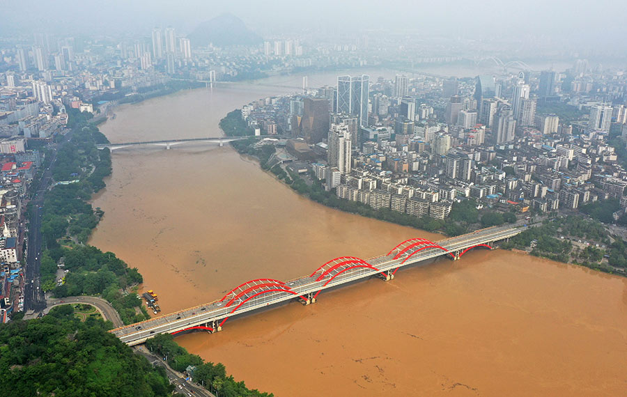 ذروة فيضان نهر ليوجيانغ تصل إلى ليوتشو