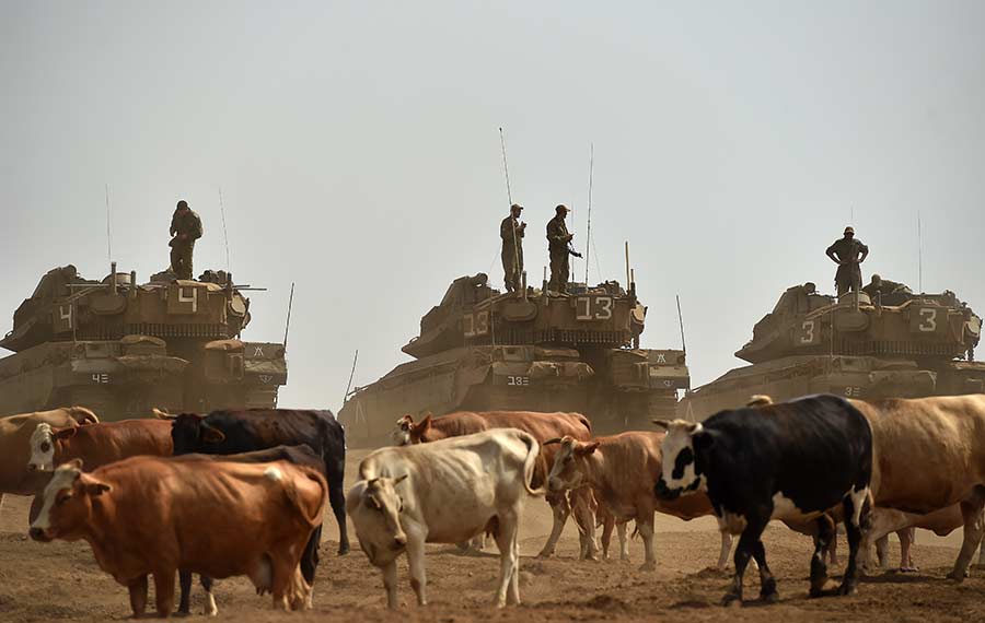 دبابات إسرائيلية بهضبة الجولان