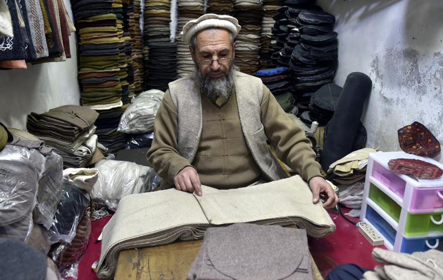 صناعة قبعات الصوف الشتوية في باكستان