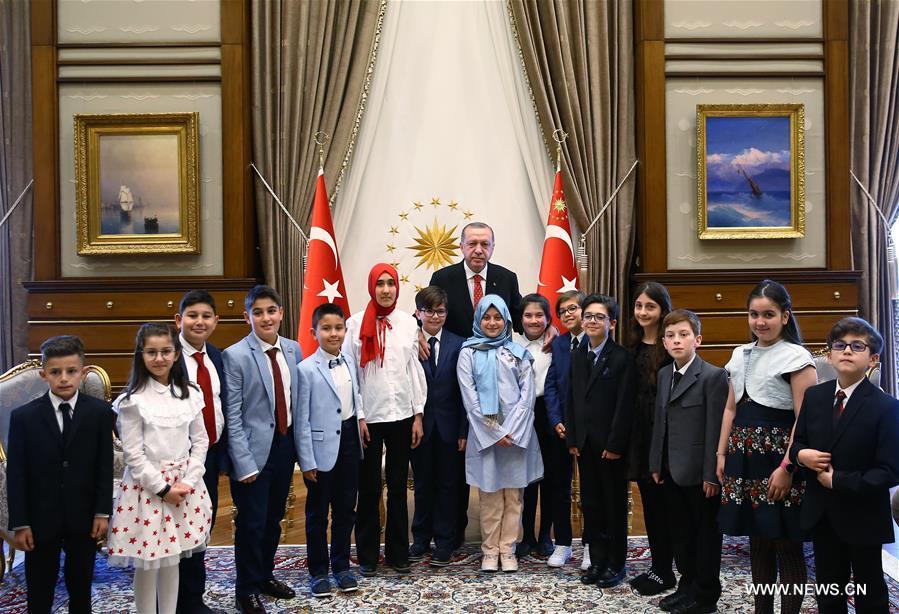 الصورة: تركيا تحتفل بـ "يوم الأطفال والسيادة الوطنية"