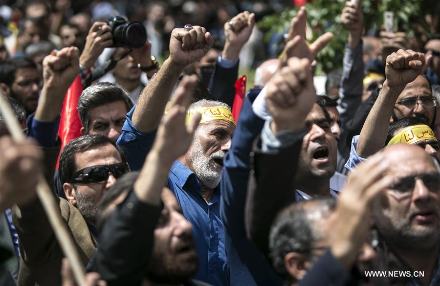 الصورة: احتجاجات في طهران على فتح السفارة الأمريكية في القدس