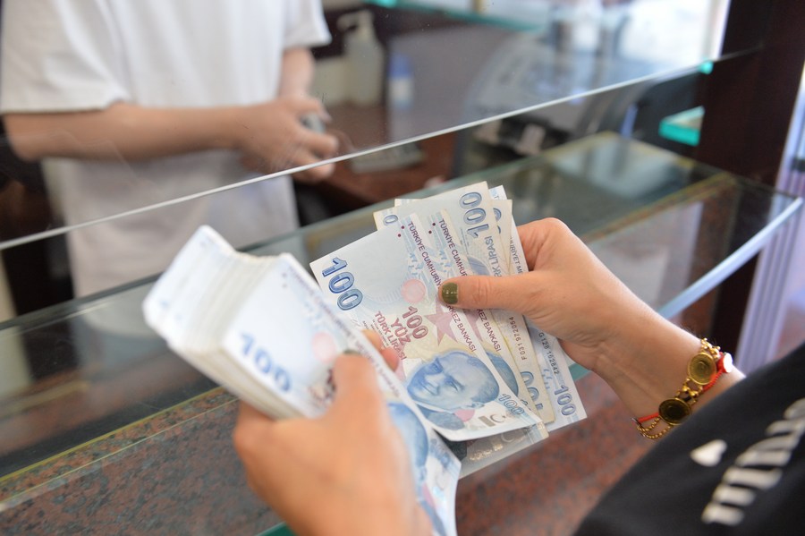 تراجع التضخم السنوي في تركيا إلى 29.73% لأول مرة منذ 2021