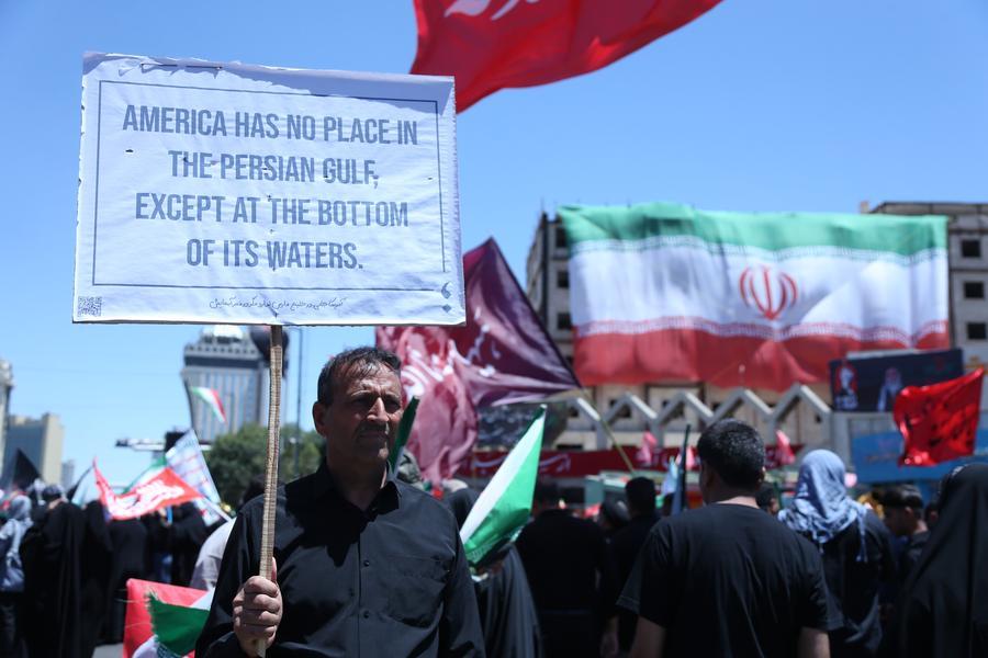 (وسائط متعددة) متحدث إيراني: عمليات طهران تركز على تدمير البنية التحتية الهجومية الأمريكية في المنطقة
