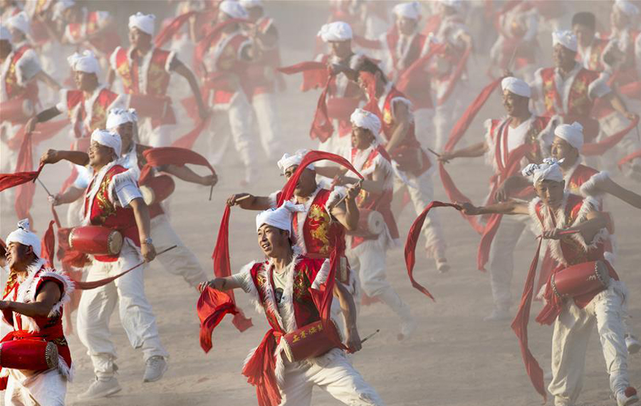 عروض رقصة طبلة الخصر تعقد في أنساي بمقاطعة شتشي